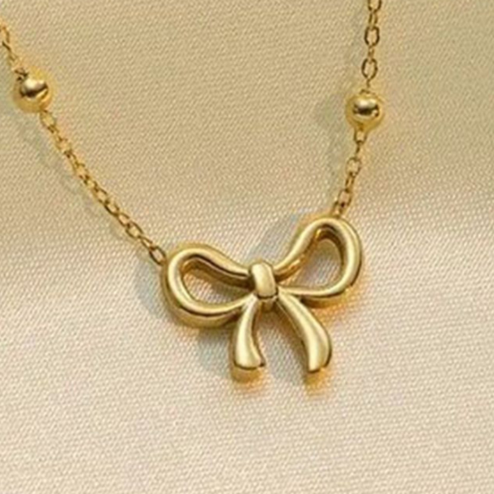 Sweet Bow Necklace